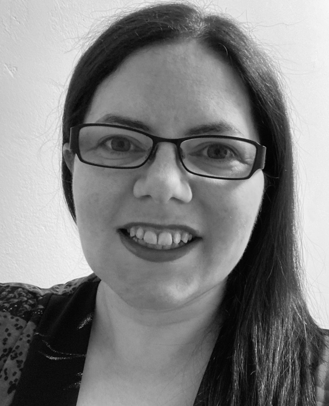 Photo of Elaine Bishop, mezzo-soprano 